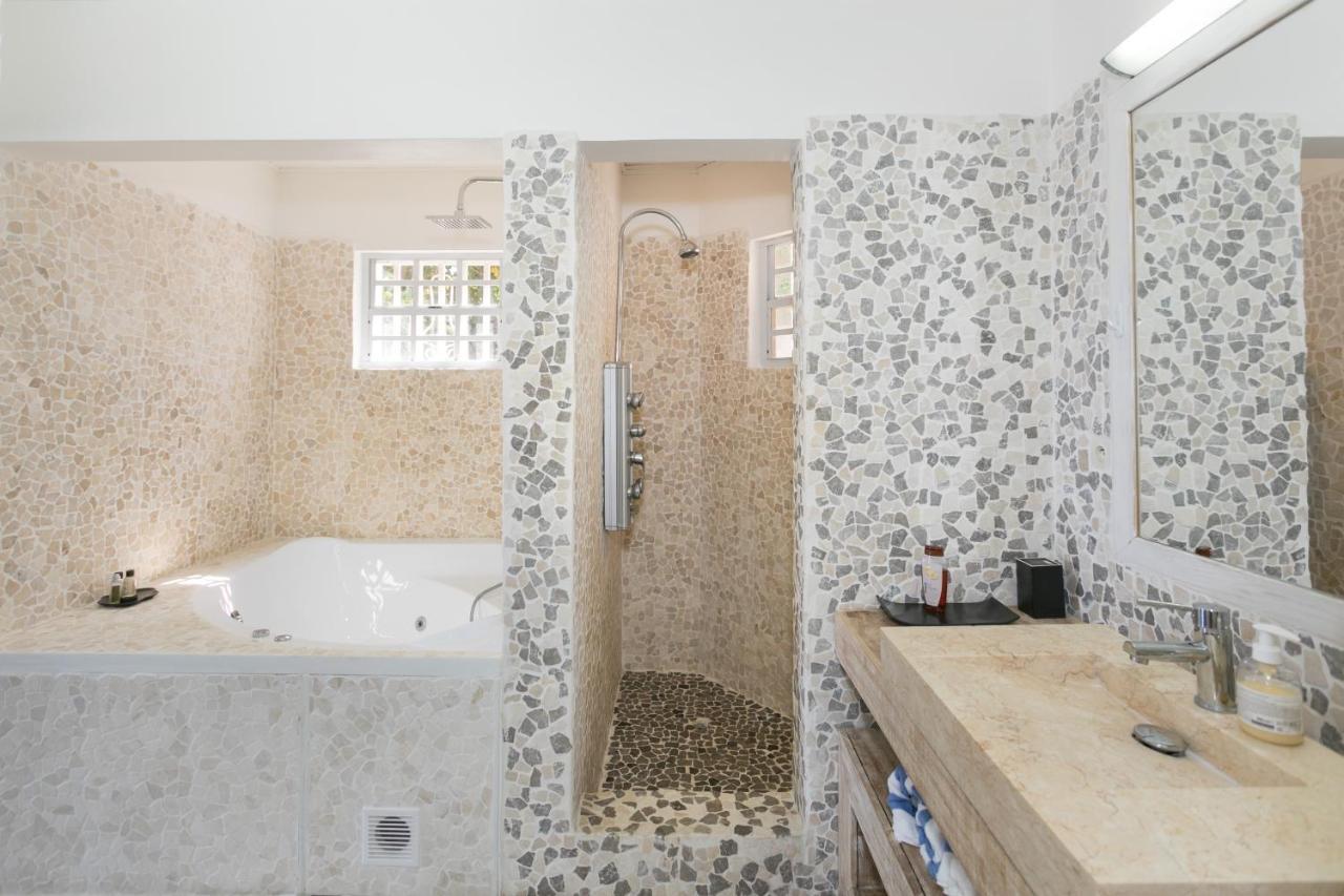 Orient Bay Villa Rentals St Martin Экстерьер фото